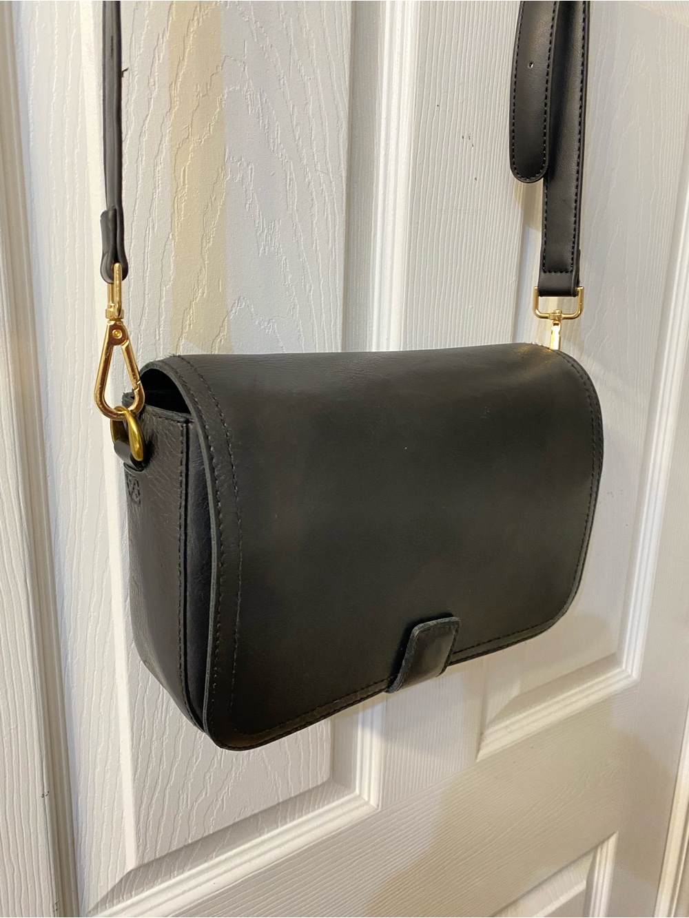 MadeWell transport flap good condition, clean interior 10 inch by 7.5 inches